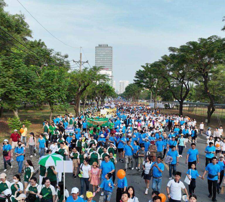 Lawrence S. Ting Charity Walk: VND 3.4 billion to help the less fortunate in Tet