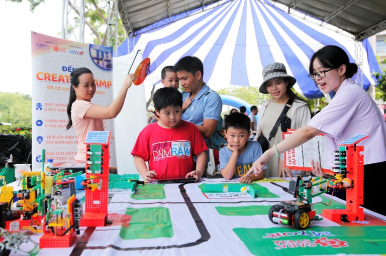 “Chơi để học” cùng Ngày hội Phú Mỹ Hưng Hướng Về Trẻ em 2025